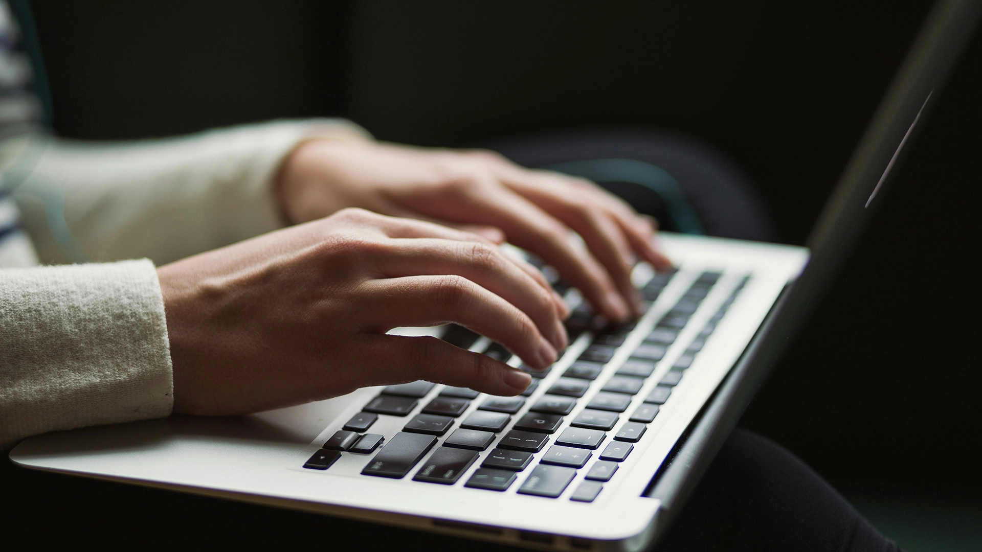 Schrijfplatform NanoWriMo Te Sluiten Te Midden Van AI en Content Moderatie Controverses